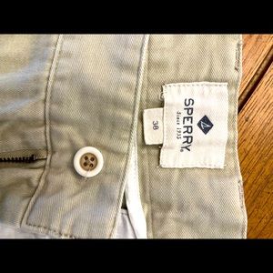 Sperry khakis. Men’s size 38x30. EUC